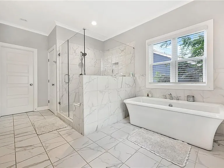 2230 Main St NW — Photo 25