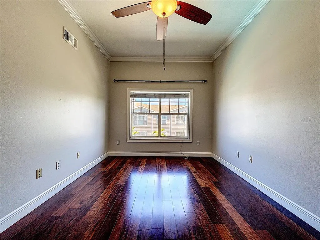 1 bed, 1.0 bath, 648 sqft, $2,600 — Photo 2
