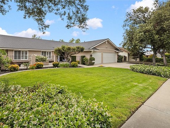 4th image of 264 E Radcliffe Dr