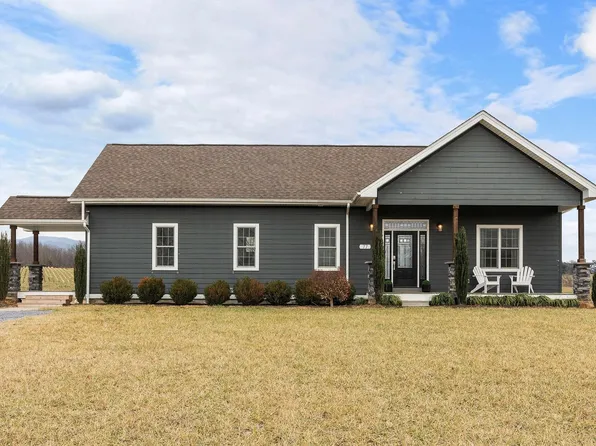 77 Madison Cave Ln, Grottoes, VA 24441