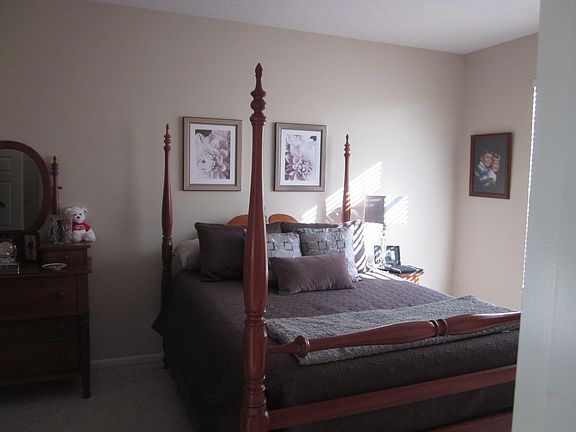 3rd image of 3670 Ashworth Dr Unit C