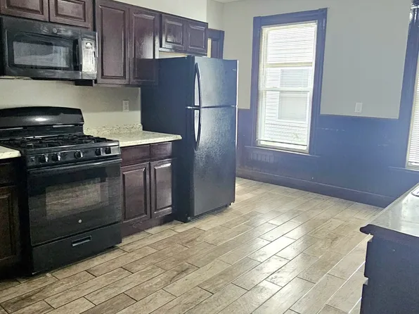 624 Dixwell Ave, New Haven, CT