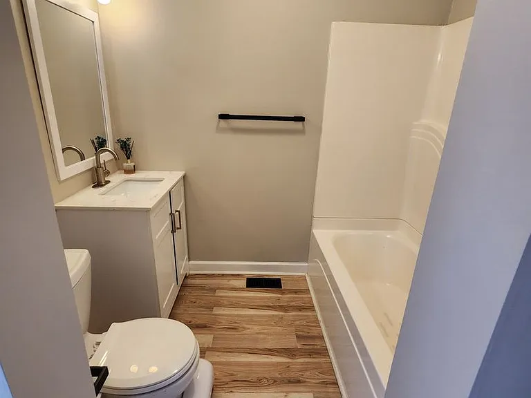 535 Fairview Rd — Photo 16