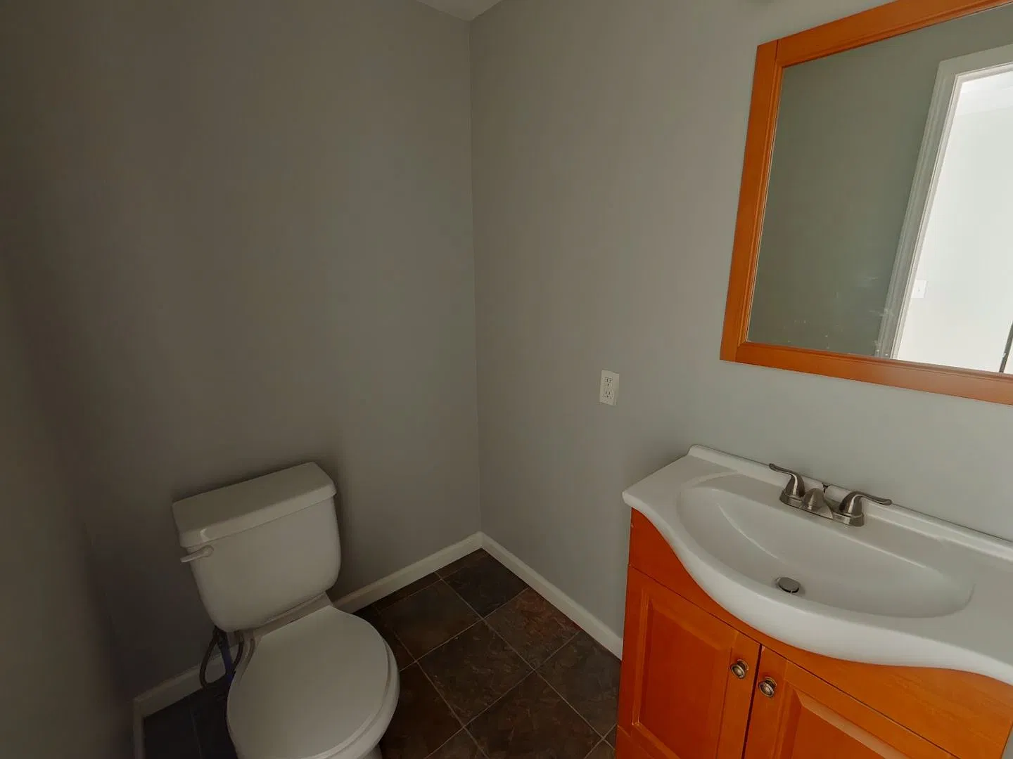 2833 Ellen — Photo 2