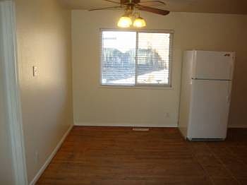 4th image of 1666 Oxford Ave