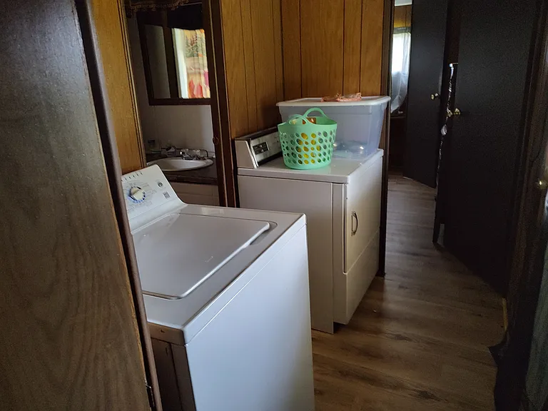 136 Sunset Cir — Photo 4