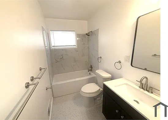 7643 Rivard Ave — Photo 26