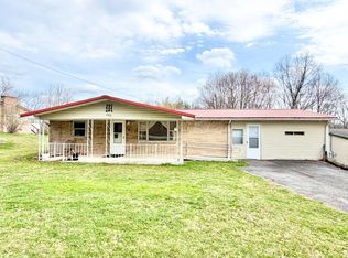 606 Woodland Ln, Princeton, WV 24740