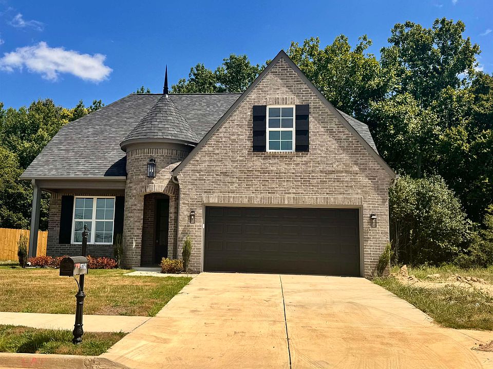 1st image of 9760 N Bloomington Cir