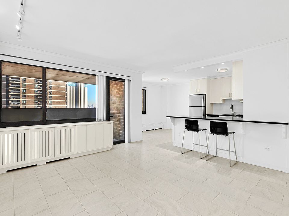 1st image of 77 Fulton St APT 18A