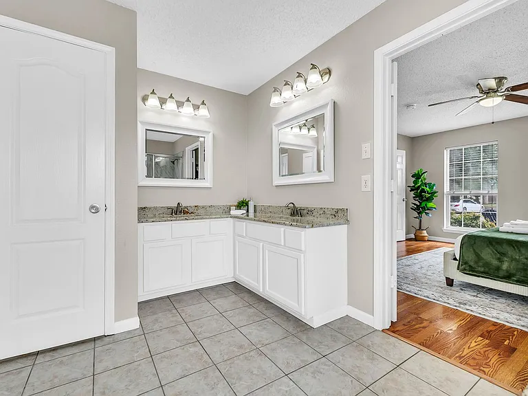 600 Ashcrest Ct — Photo 15
