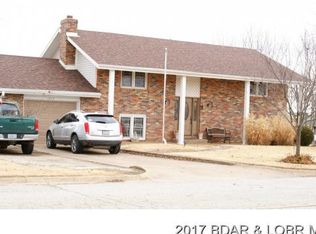 1019 E Lawson Ave, Eldon, MO 65026