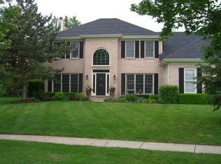 913 Jeffrey Ct, St Charles, IL 60174