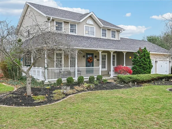 4000 Dori Ln, Zanesville, OH 43701