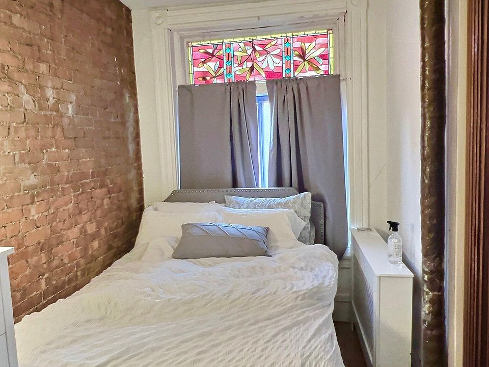 2nd image of 261 W Newton St #24