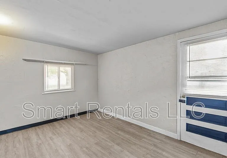 1395 Bluebird Dr — Photo 4