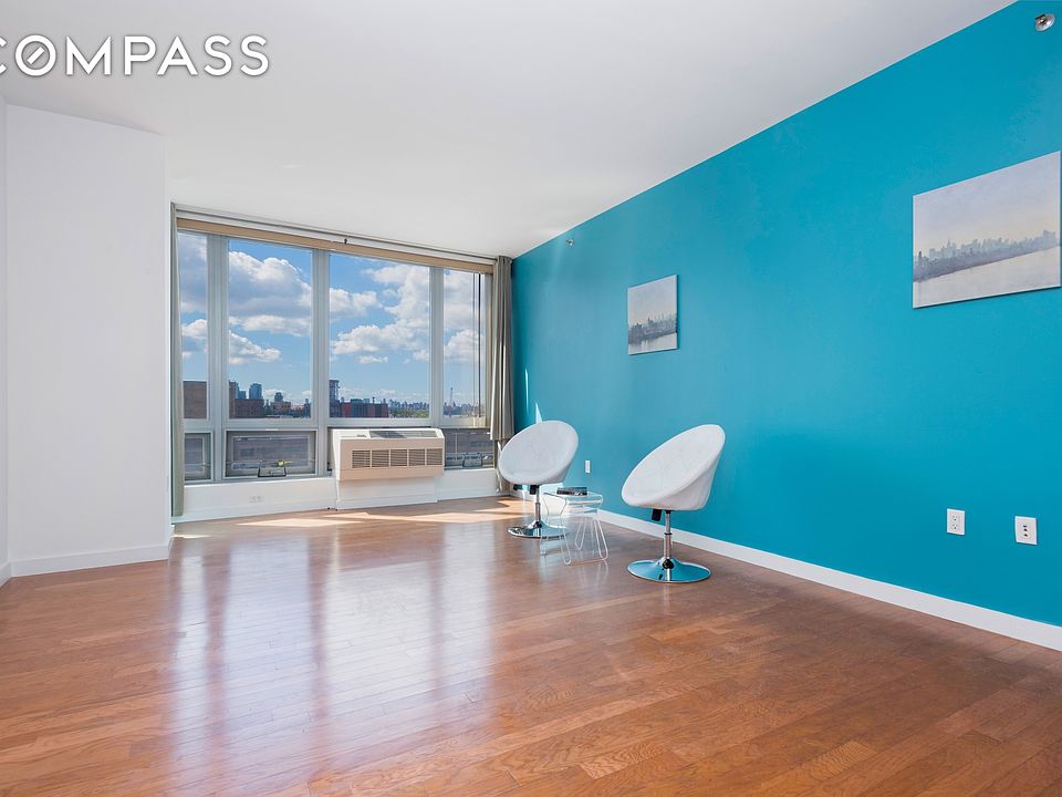 1st image of 549 Borden Ave #L4