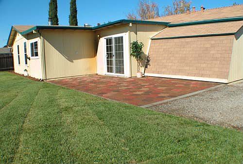 Rear House, Looking West