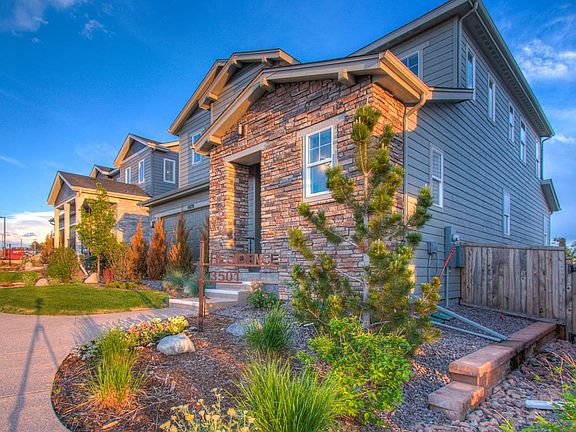 Example of Residence 3501 Front Exterior
