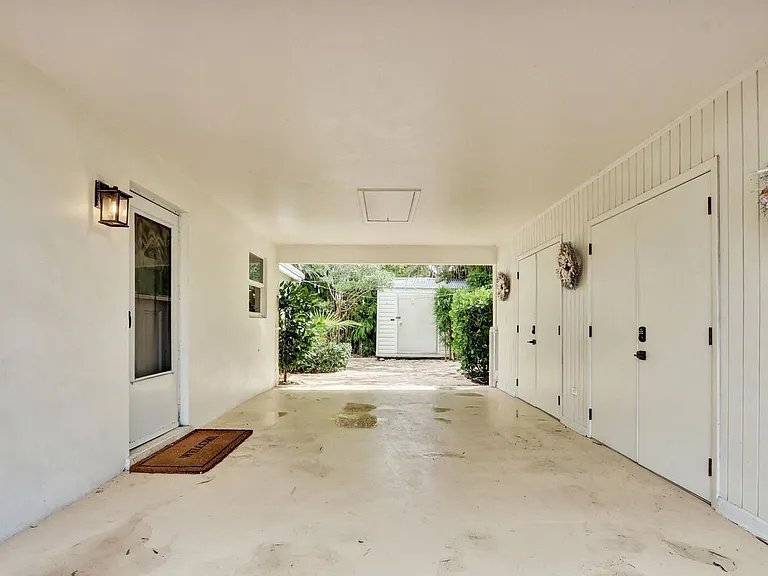 382 SE Edgewood Dr — Photo 22