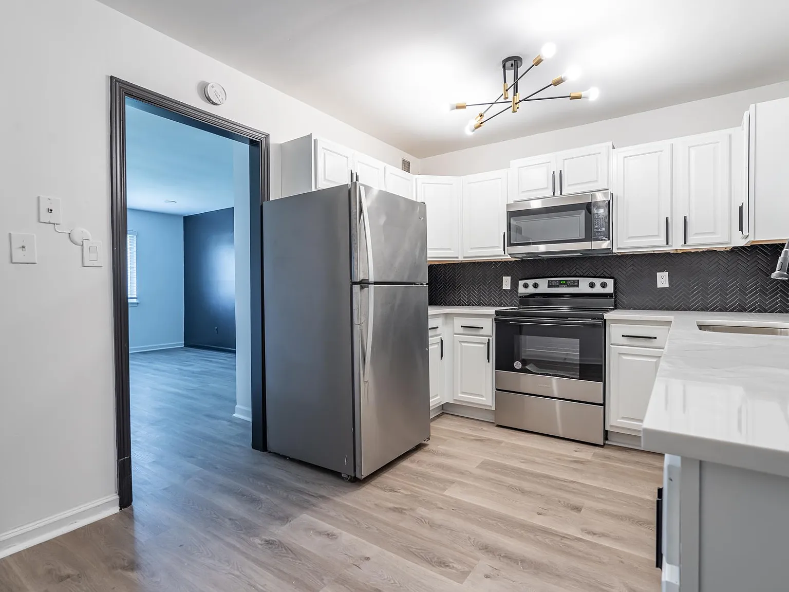 2 bed, $1,395 — Photo 2