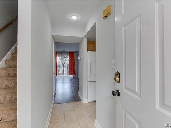 4th image of 3841 Staffordshire Ln