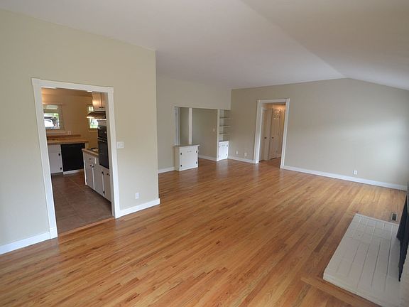 4th image of 4524 El Camino Ave