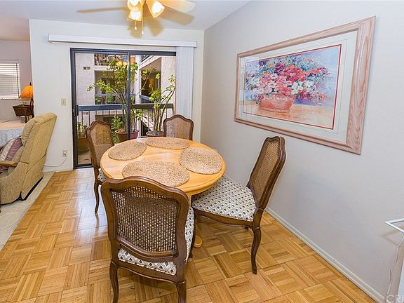 4th image of 5339 Lindley Ave Unit 208