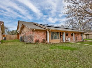 1907 Bridle Ln, Gainesville, TX 76240