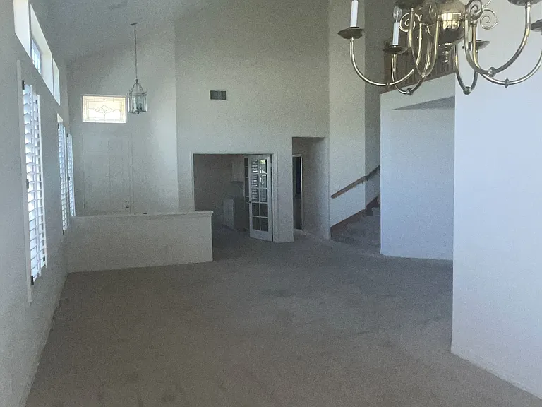 Living Room / Dining Room