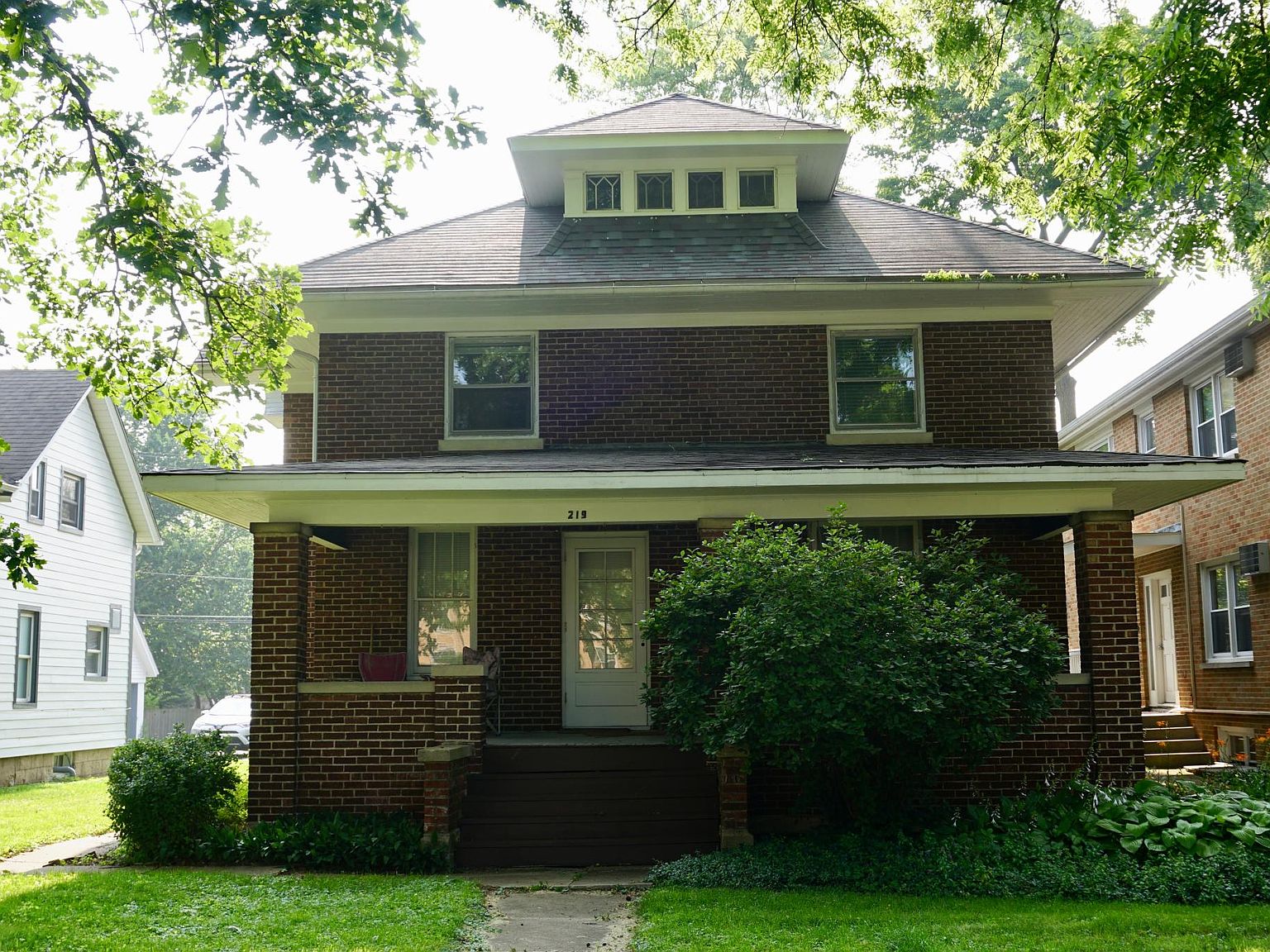 219 N Brainard St, Naperville, IL 60540 Zillow