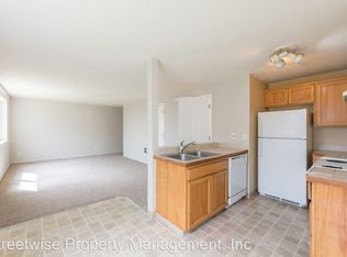 672 NW Fenton St, McMinnville, OR 97128