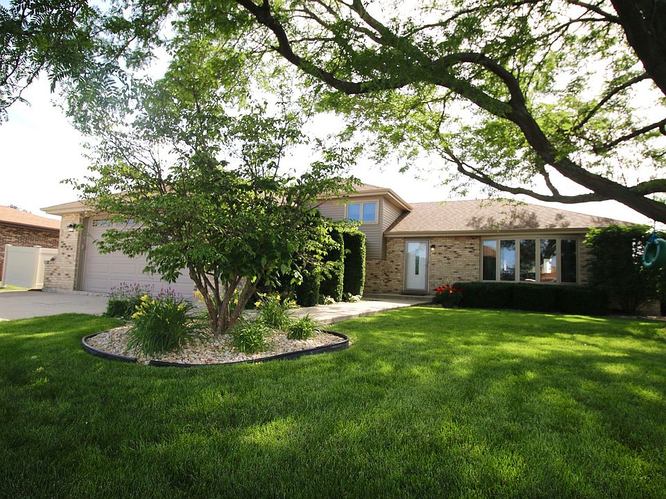 1st image of 16313 Bormet Dr
