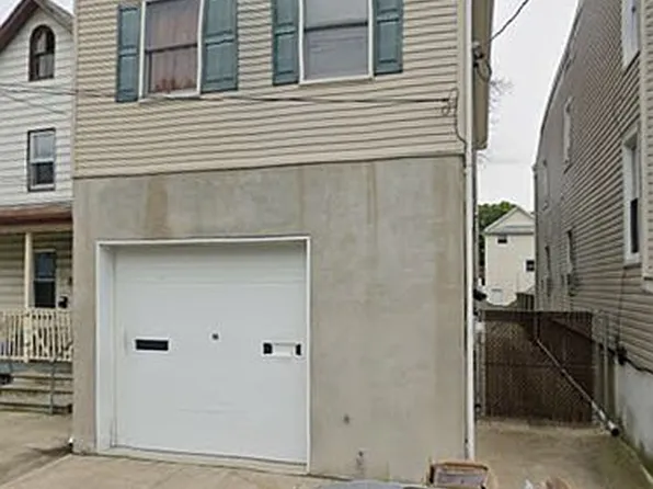 196 Lafayette St, Orange, NJ 07050