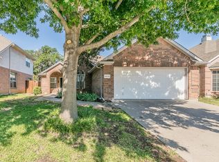 4913 Marineway Dr, Fort Worth, TX 76135