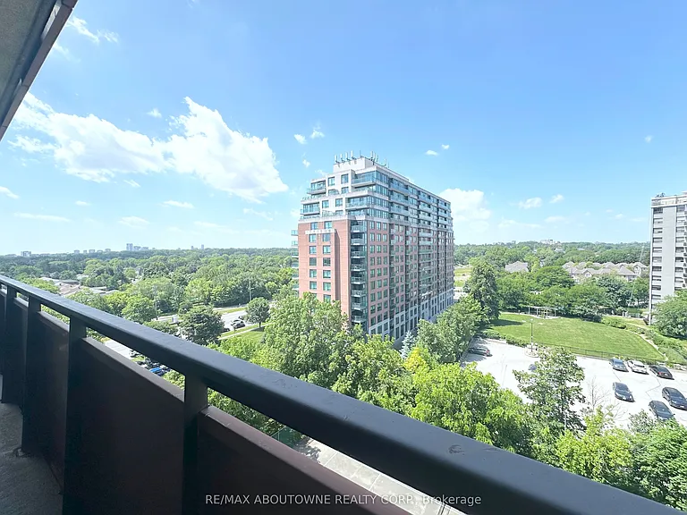 165 La Rose Ave #916 — Photo 18
