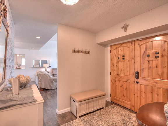 3rd image of 2702 S Pinehill Dr
