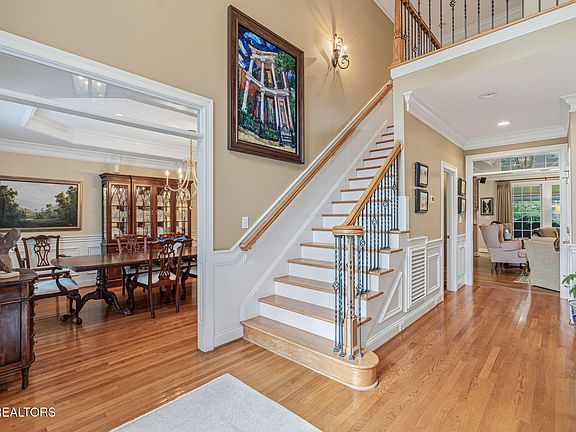 5th image of 1840 Regents Park Rd