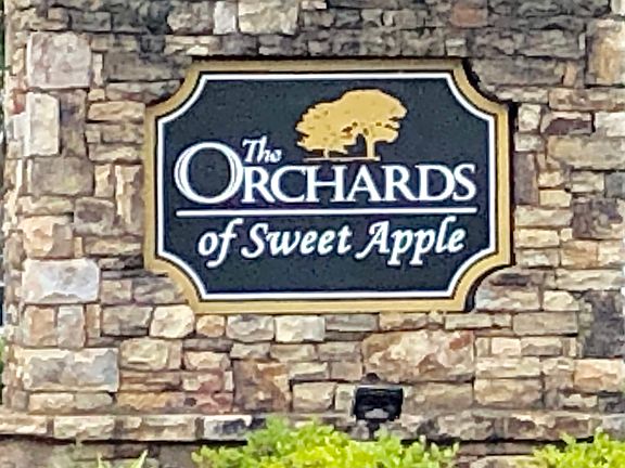 Entrance to the Neighborhood