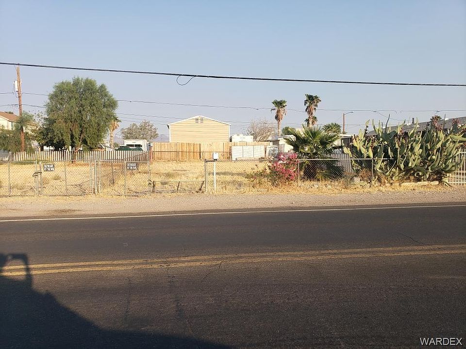 1st image of 2076 Clearwater Dr