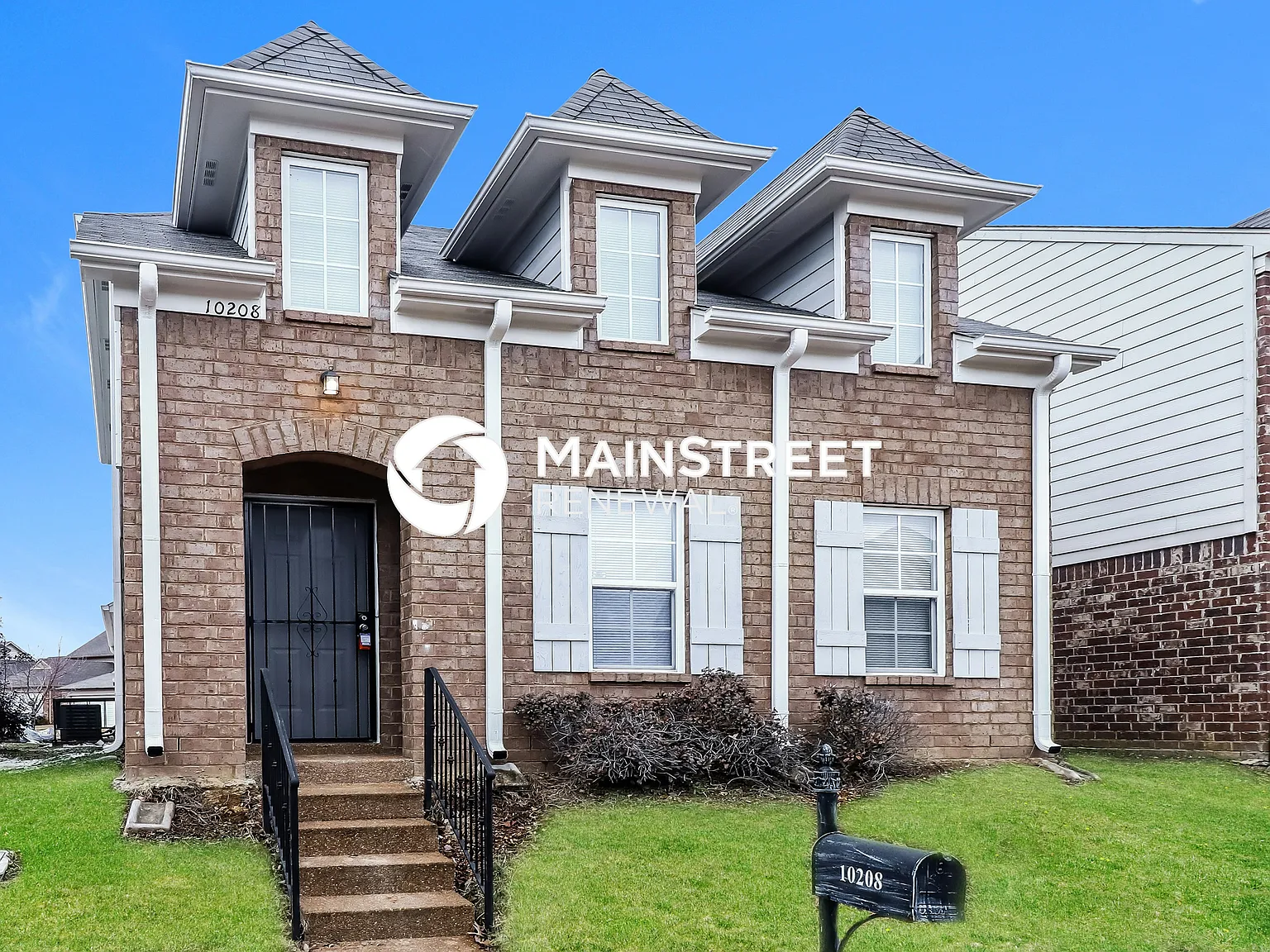 10208 Sterling Ridge Dr — Photo 2