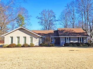 350 Saddle Creek Cir, Roswell, GA 30076