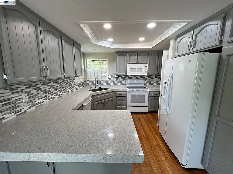 701 Glen Eagle Ct — Photo 13