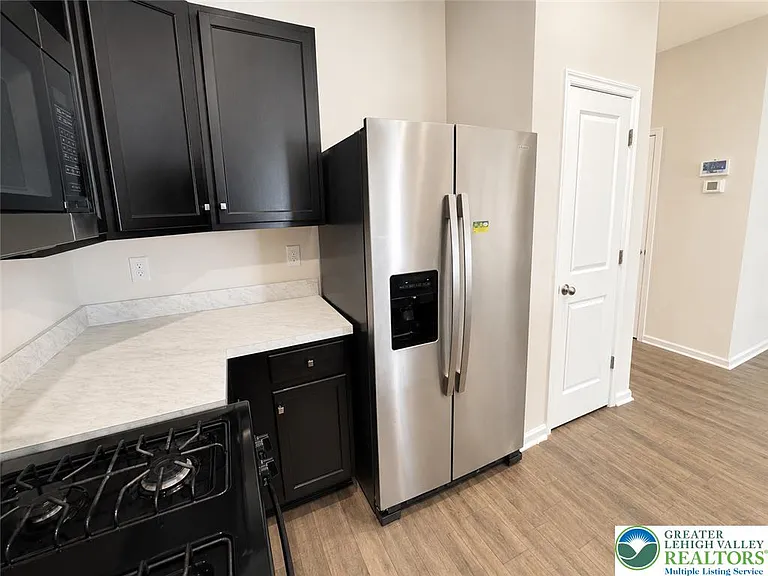 1143 Lova Ln — Photo 15