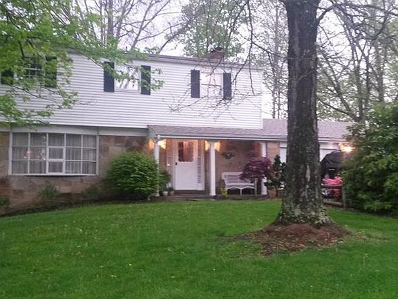 2nd image of 2380 Flagstaff Dr
