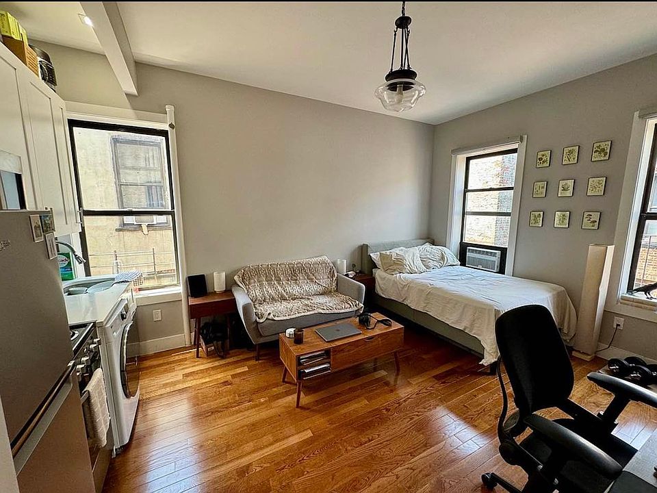 1st image of 92 Wadsworth Ave #17