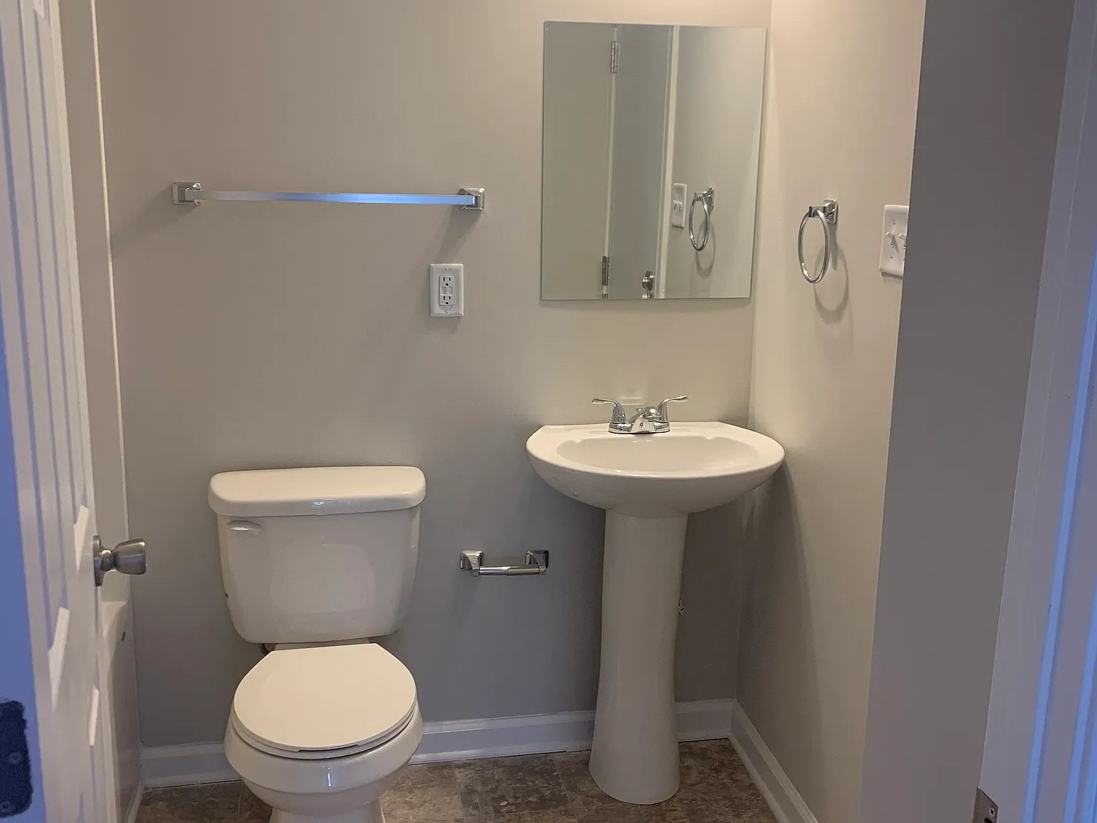 1 bed, 500 sqft, $1,050 — Photo 4