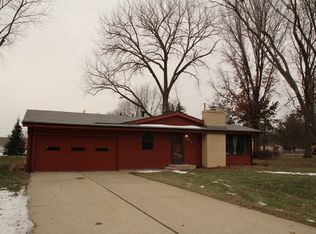 1417 Randall Dr, Rockford, IL 61108