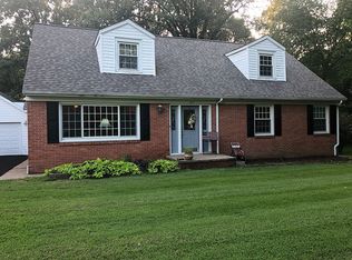 215 Kennedy Rd, Paducah, KY 42001