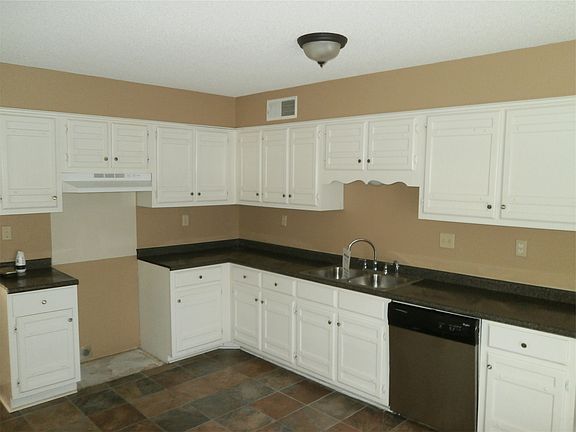 4th image of 6591 Pine Top Cir S